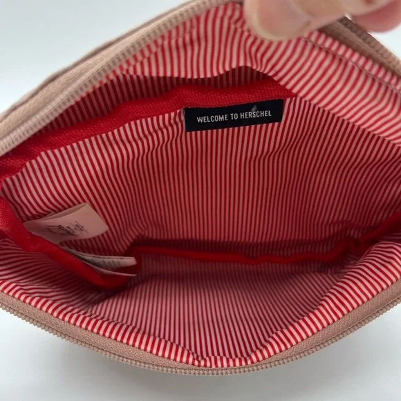 Herschel Supply Company Blush Crossbody Bag or Belt Bag - Picture 7 of 11